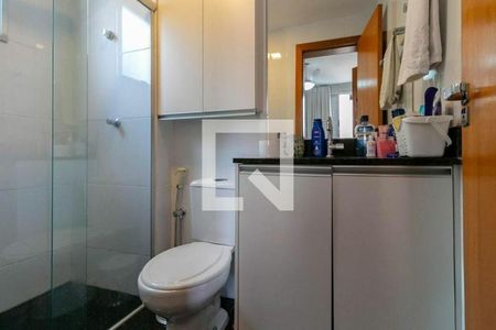 Apartamento à venda com 160m², 3 quartos e 3 vagas Apartamento à venda com 160m², 3 quartos e 3 vagasBanheiro 2