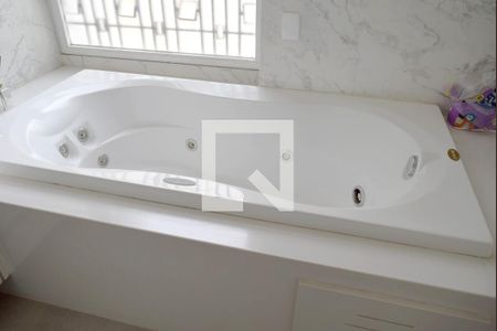 Apartamento à venda com 340m², 4 quartos e 2 vagasBanheiro Suíte master