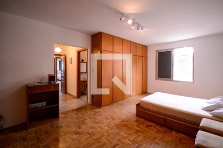 Casa à venda com 450m², 3 quartos e 2 vagas Casa à venda com 450m², 3 quartos e 2 vagasQuarto 3 - Suite