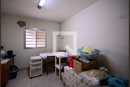 Casa à venda com 450m², 3 quartos e 2 vagas Casa à venda com 450m², 3 quartos e 2 vagasÁrea de Serviço - Quarto