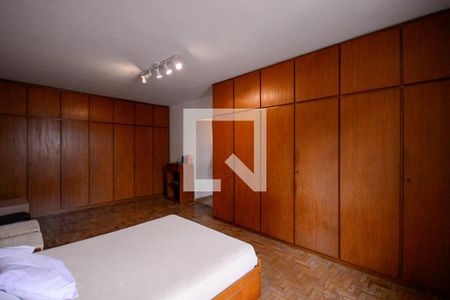 Casa à venda com 450m², 3 quartos e 2 vagas Casa à venda com 450m², 3 quartos e 2 vagasQuarto 3 - Suite