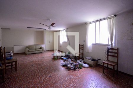 Casa à venda com 450m², 3 quartos e 2 vagas Casa à venda com 450m², 3 quartos e 2 vagasÁrea de Lazer - Salão de Festa