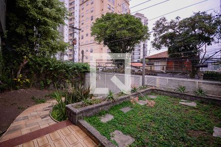 Casa à venda com 450m², 3 quartos e 2 vagas Casa à venda com 450m², 3 quartos e 2 vagasEntrada