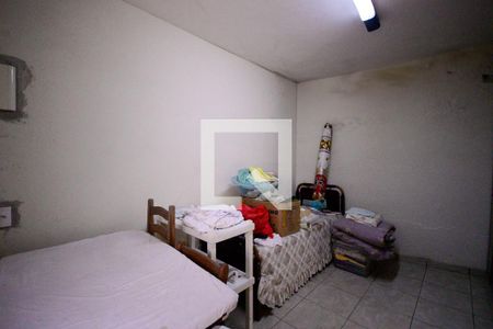 Casa à venda com 450m², 3 quartos e 2 vagas Casa à venda com 450m², 3 quartos e 2 vagasÁrea de Serviço - Quarto