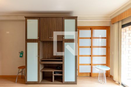 Sala de apartamento para alugar com 1 quarto, 45m² em Moema, São Paulo