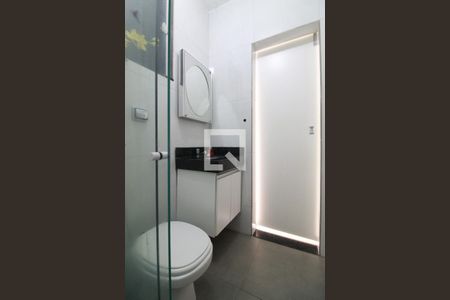 Apartamento para alugar com 34m², 1 quarto e sem vaga Apartamento para alugar com 34m², 1 quarto e sem vagaBanheiro social