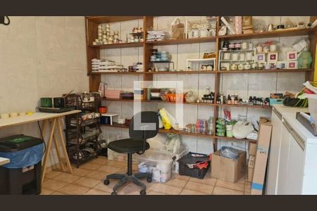 Casa à venda com 238m², 3 quartos e 2 vagas Casa à venda com 238m², 3 quartos e 2 vagasÁrea externa