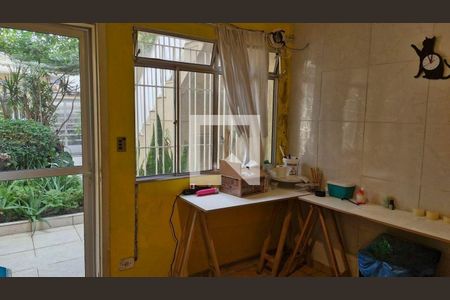 Casa à venda com 238m², 3 quartos e 2 vagas Casa à venda com 238m², 3 quartos e 2 vagasÁrea comum