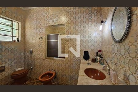 Casa à venda com 238m², 3 quartos e 2 vagas Casa à venda com 238m², 3 quartos e 2 vagasBanheiro da Suíte