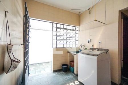 Casa à venda com 350m², 4 quartos e 3 vagasÁrea de serviço