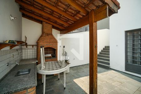 Casa à venda com 350m², 4 quartos e 3 vagasChurrasqueira