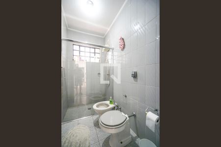 Casa à venda com 350m², 4 quartos e 3 vagasBanheiro social