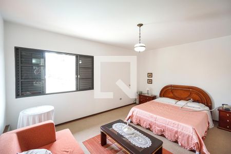 Casa à venda com 350m², 4 quartos e 3 vagasSuíte 01