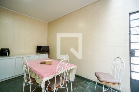 Casa à venda com 350m², 4 quartos e 3 vagasCopa