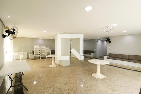Apartamento à venda com 96m², 4 quartos e 2 vagas Apartamento à venda com 96m², 4 quartos e 2 vagasÁrea comum - Salão de festas