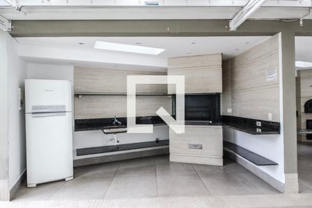 Apartamento à venda com 96m², 4 quartos e 2 vagas Apartamento à venda com 96m², 4 quartos e 2 vagasÁrea comum - Churrasqueira