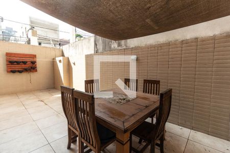 Apartamento à venda com 55m², 2 quartos e 2 vagas Apartamento à venda com 55m², 2 quartos e 2 vagasVaranda