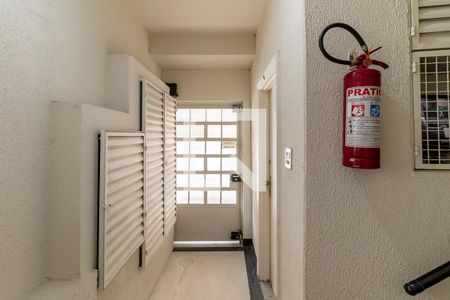 Apartamento à venda com 77m², 2 quartos e sem vagaÁrea comum