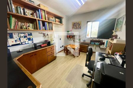 Apartamento à venda com 240m², 4 quartos e 3 vagas Apartamento à venda com 240m², 4 quartos e 3 vagasQuarto 1