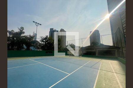 Apartamento à venda com 240m², 4 quartos e 3 vagas Apartamento à venda com 240m², 4 quartos e 3 vagasÁrea comum - Quadra