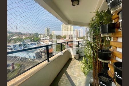 Apartamento à venda com 240m², 4 quartos e 3 vagas Apartamento à venda com 240m², 4 quartos e 3 vagasVaranda da Sala