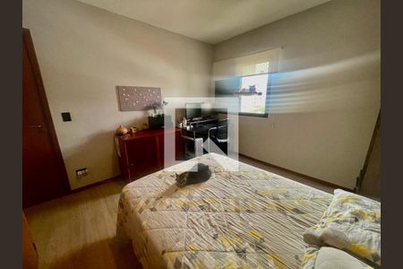 Apartamento à venda com 240m², 4 quartos e 3 vagas Apartamento à venda com 240m², 4 quartos e 3 vagasQuarto 3