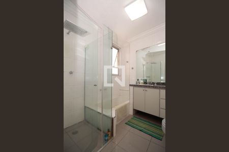 Apartamento à venda com 156m², 3 quartos e 1 vaga Apartamento à venda com 156m², 3 quartos e 1 vagaBanheiro 1