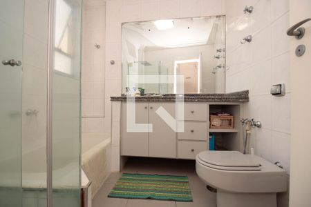 Apartamento à venda com 156m², 3 quartos e 1 vaga Apartamento à venda com 156m², 3 quartos e 1 vagaBanheiro 1