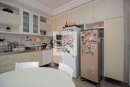 Apartamento à venda com 156m², 3 quartos e 1 vaga Apartamento à venda com 156m², 3 quartos e 1 vagaCozinha