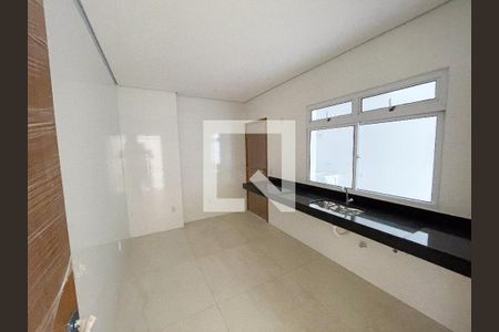 Apartamento à venda com 150m², 3 quartos e 2 vagasCozinha