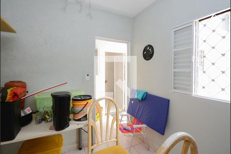 Casa à venda com 111m², 2 quartos e 2 vagasQuarto da Edicula