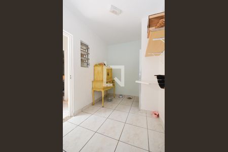 Casa à venda com 111m², 2 quartos e 2 vagasQuarto de Serviço