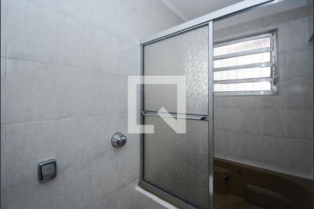 Casa à venda com 111m², 2 quartos e 2 vagasBanheiro da Suíte
