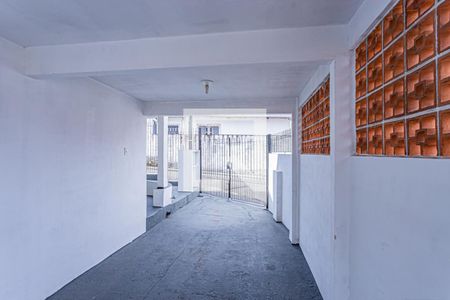 Casa à venda com 182m², 4 quartos e 4 vagas Casa à venda com 182m², 4 quartos e 4 vagasGaragem