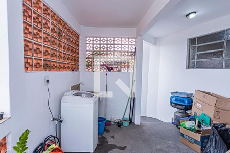 Casa à venda com 182m², 4 quartos e 4 vagas Casa à venda com 182m², 4 quartos e 4 vagasÁrea de Serviço