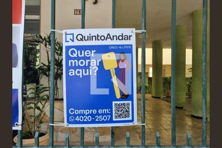 Apartamento à venda com 65m², 2 quartos e sem vagaFachada Placa