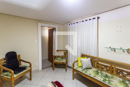 Casa à venda com 300m², 5 quartos e 3 vagasSuíte 2 no Terraço