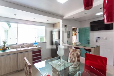 Casa à venda com 300m², 5 quartos e 3 vagasCozinha