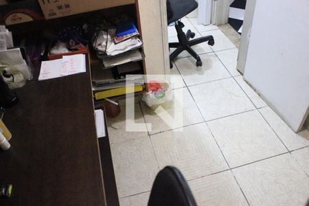 Casa à venda com 243m², 5 quartos e 4 vagasEscritório