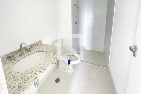 Apartamento à venda com 69m², 2 quartos e 1 vaga Apartamento à venda com 69m², 2 quartos e 1 vagaBanheiro