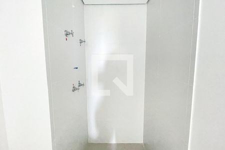 Apartamento à venda com 69m², 2 quartos e 1 vaga Apartamento à venda com 69m², 2 quartos e 1 vagaBanheiro