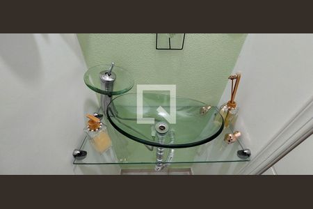 Casa à venda com 183m², 2 quartos e 3 vagas Casa à venda com 183m², 2 quartos e 3 vagasLavabo 1