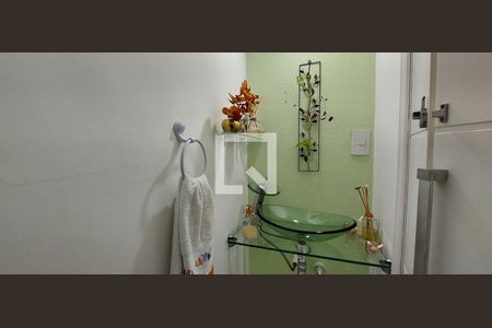 Casa à venda com 183m², 2 quartos e 3 vagas Casa à venda com 183m², 2 quartos e 3 vagasLavabo 1