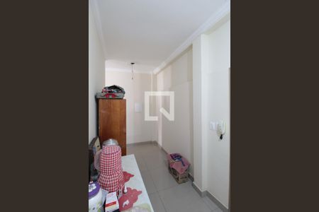 Casa à venda com 60m², 2 quartos e 2 vagasCorredor