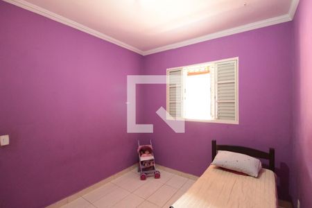 Casa à venda com 60m², 2 quartos e 2 vagasQuarto 2