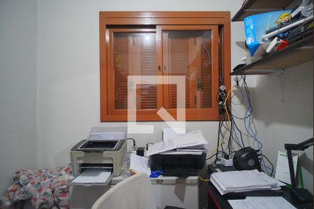 Casa à venda com 249m², 3 quartos e 2 vagas Casa à venda com 249m², 3 quartos e 2 vagasEscritório