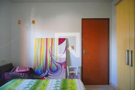 Casa à venda com 249m², 3 quartos e 2 vagas Casa à venda com 249m², 3 quartos e 2 vagasQuarto 2