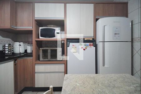 Casa à venda com 249m², 3 quartos e 2 vagas Casa à venda com 249m², 3 quartos e 2 vagasCozinha