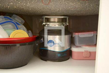 Apartamento à venda com 94m², 2 quartos e 2 vagasDetalhe da cozinha - Triturador de lixo