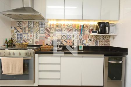 Apartamento à venda com 94m², 2 quartos e 2 vagasCozinha